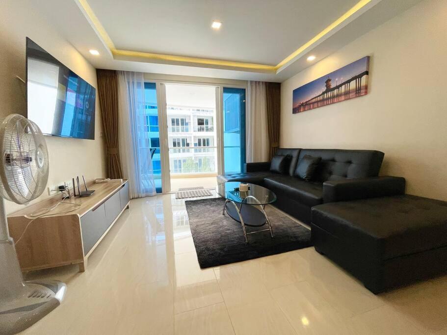 Large Luxury, Pool View, Grand Avenue, Pattaya - 202 Apartment Exterior photo